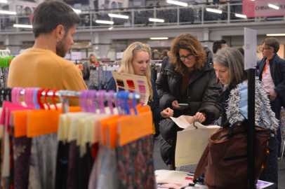BTSO üyeleri Londra'da Türk tekstilinin gücünü gösterdi...  Giysilik Kumaş UR-GE üyeleri The London Textile Fair’de