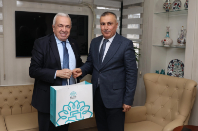 Bursa'da Başkan Özdemir'den İl Milli Eğitim'e nezaket